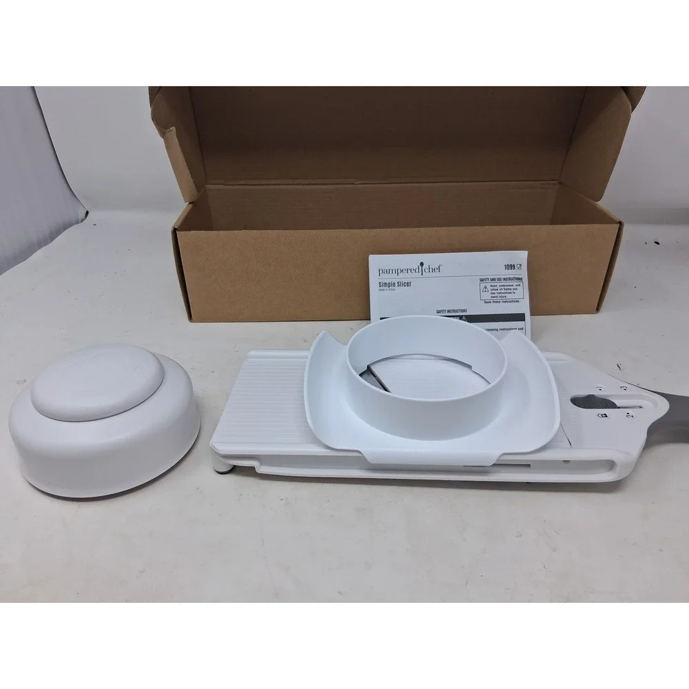 Pampered Chef Simple Slicer 1099 White Adjustable Mandoline Food SlicerNIB. K